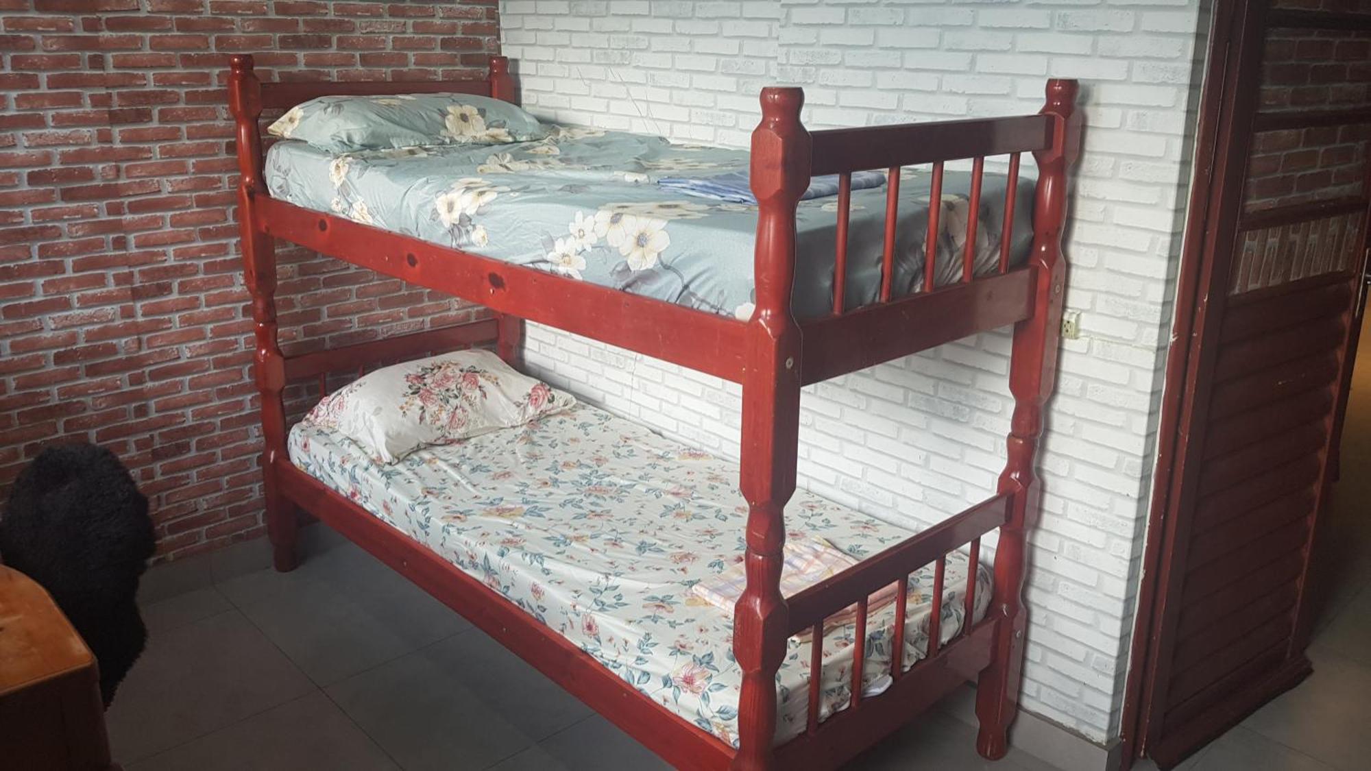 Casa No Centro De Foz! Ar-condicionado, Smart Tv, Wi-fi, Cozinha, Ventilador E 4 Camas * Foz do Iguacu