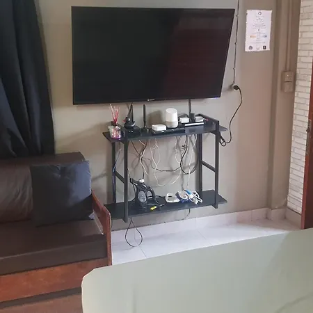 Casa No Centro De Foz! Ar-Condicionado, Smart Tv, Wi-Fi, Cozinha, Ventilador E 4 Camas Apartamento Foz do Iguaçu Exterior foto