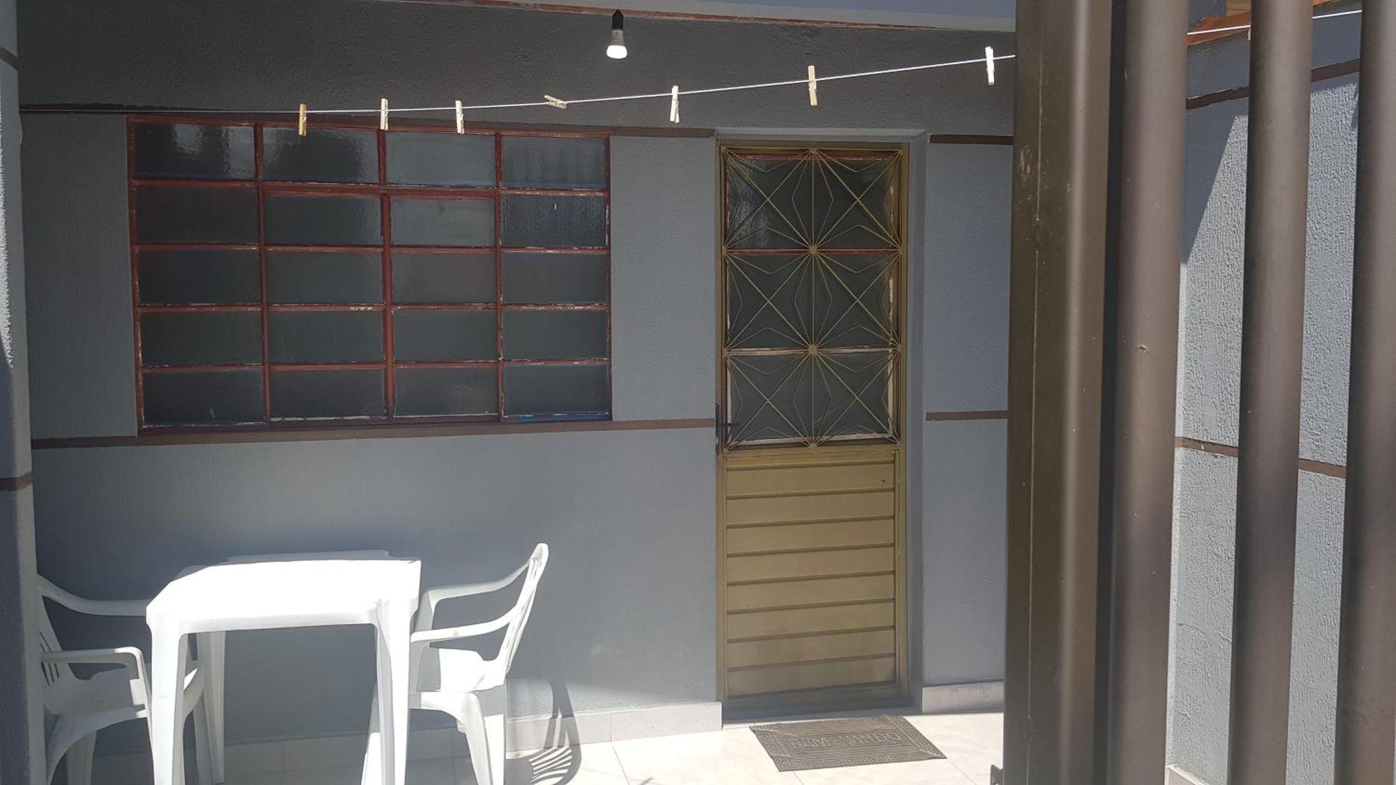 Apartment Casa No Centro De Foz! Ar-condicionado, Smart Tv, Wi-fi, Cozinha, Ventilador E 4 Camas
